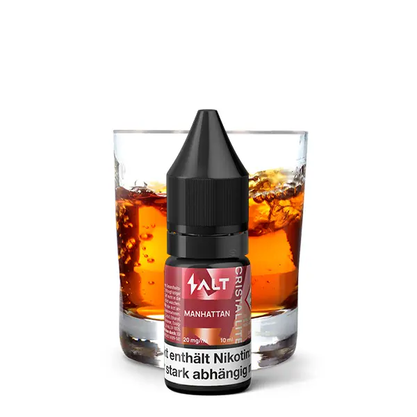 10ml-Flasche vor einem Whiskey-Cola-Drink – SALT Cristallite Manhattan Nikotinsalz-Liquid
