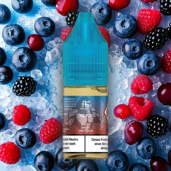 Fumot Ice Pop 10ml Nikotinsalz-Liquid von RandM – blaue Flasche mit Beeren und Eiswürfeln im Hintergrund